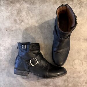 FRYE Tyler Engineer Black Moto Boots Womens Size 8.5